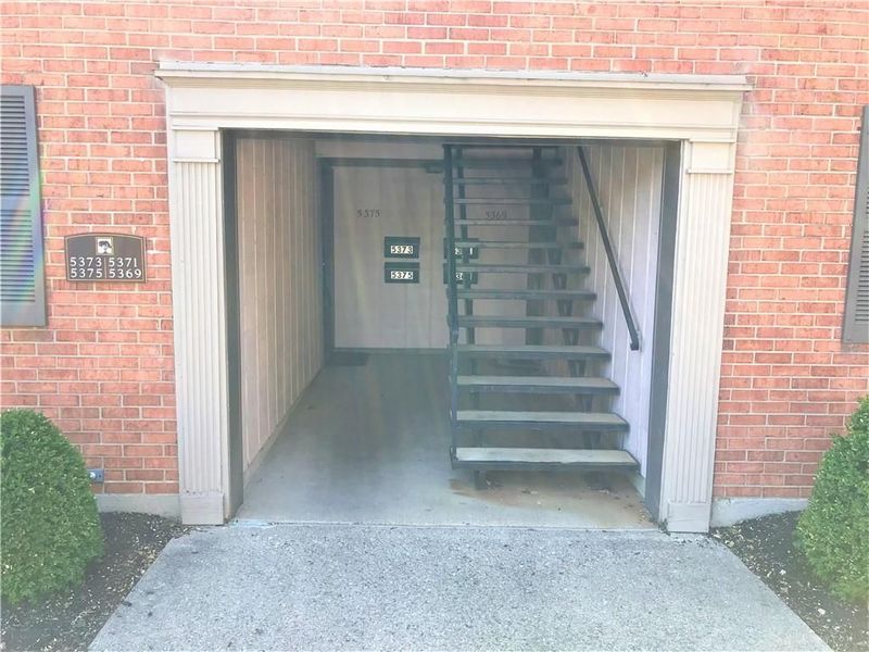 5369 Dunmore Drive, Dayton, OH 45459 Photo 2