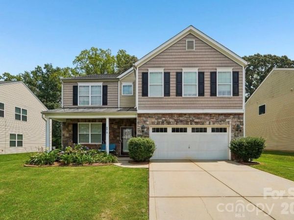 8810 Gray Willow Road , Charlotte, NC 28227