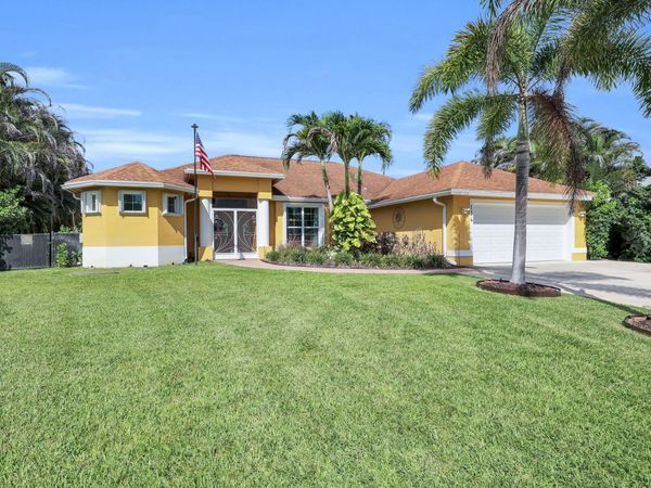 134 SW PILSNER Circle, Port St. Lucie, FL 34953