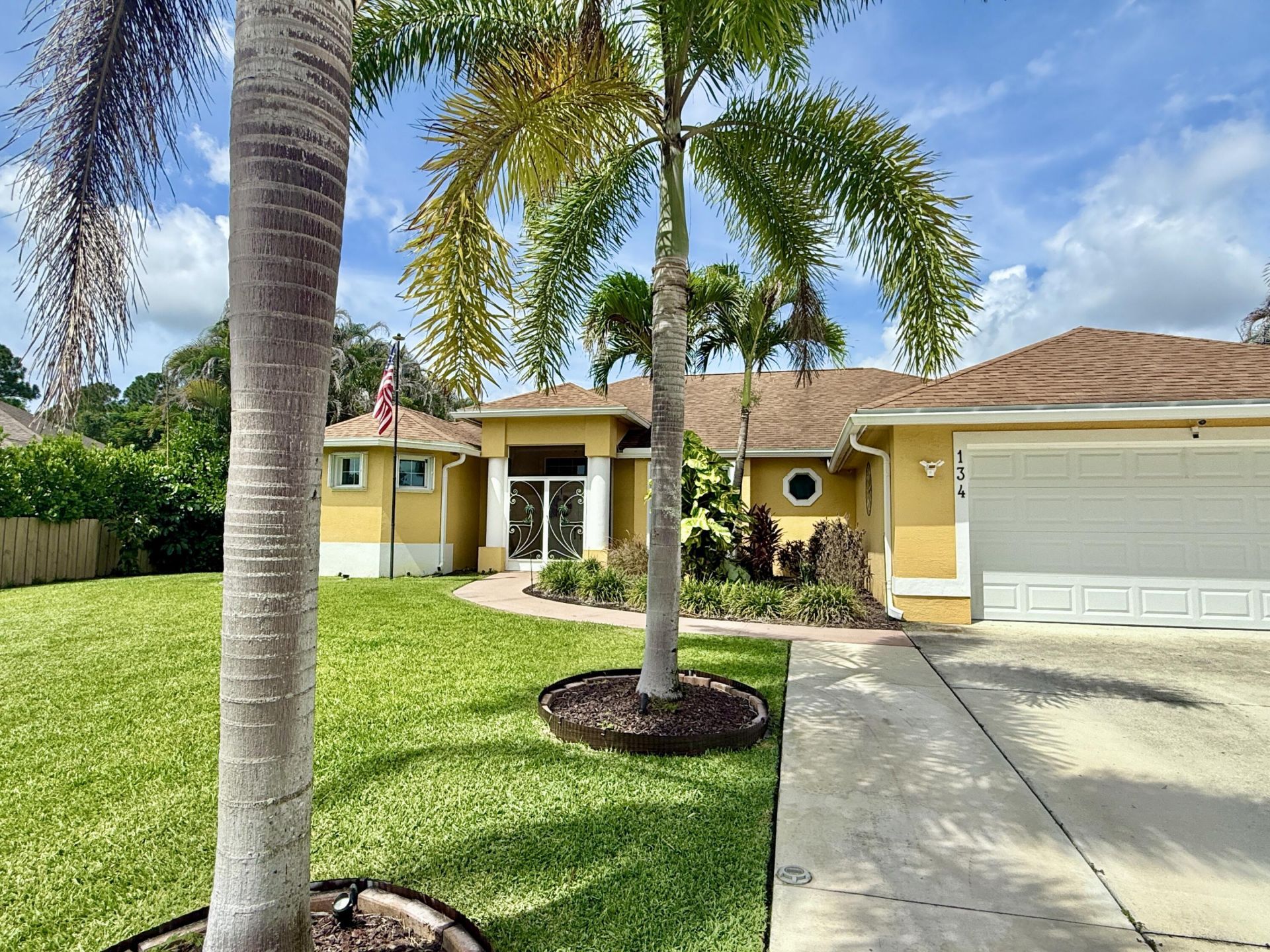 134 SW Pilsner Circle, Port Saint Lucie, FL 34953 Photo