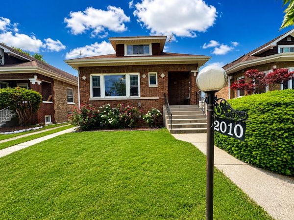 2010 S 11th Avenue , Maywood, IL 60153