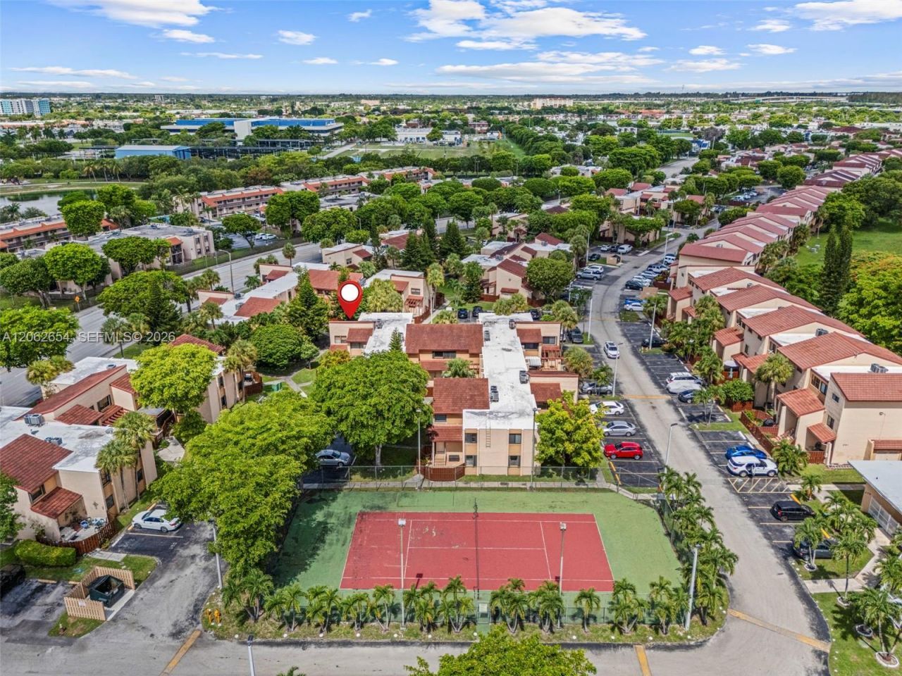 291 W Park Dr, Unit 9-201, Miami, FL 33172 Photo