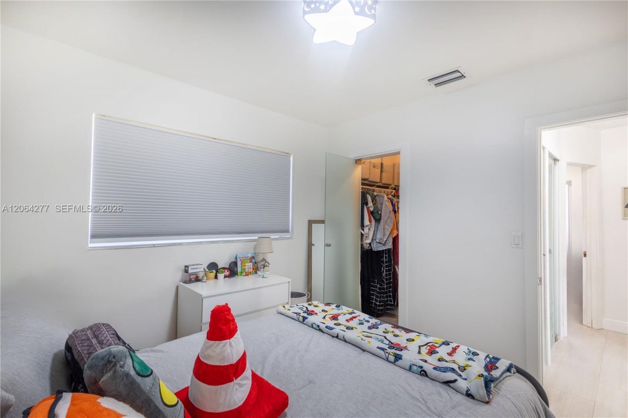 6881 Freedom St, Hollywood, FL 33024 Photo