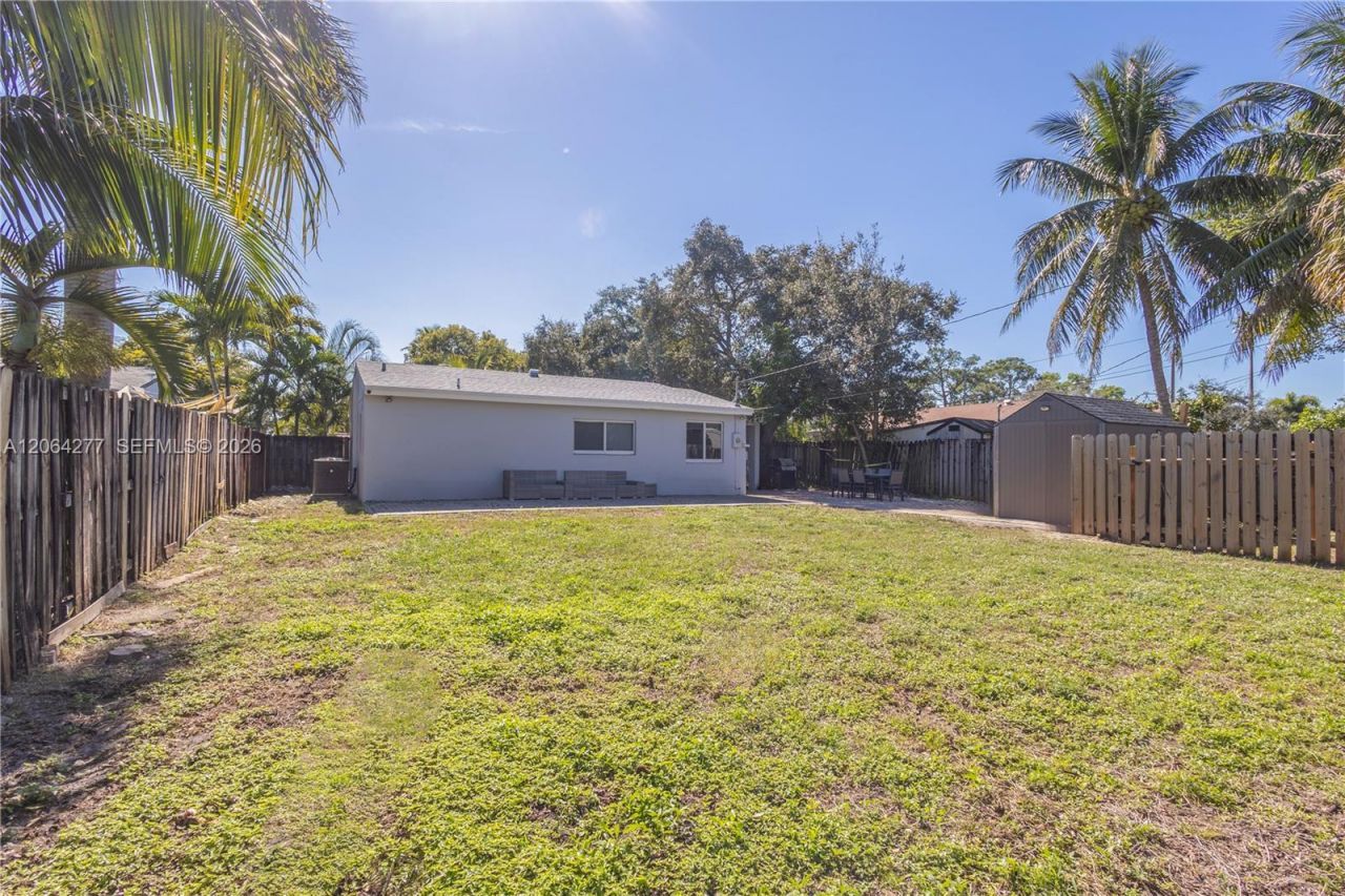 6881 Freedom St, Hollywood, FL 33024 Photo