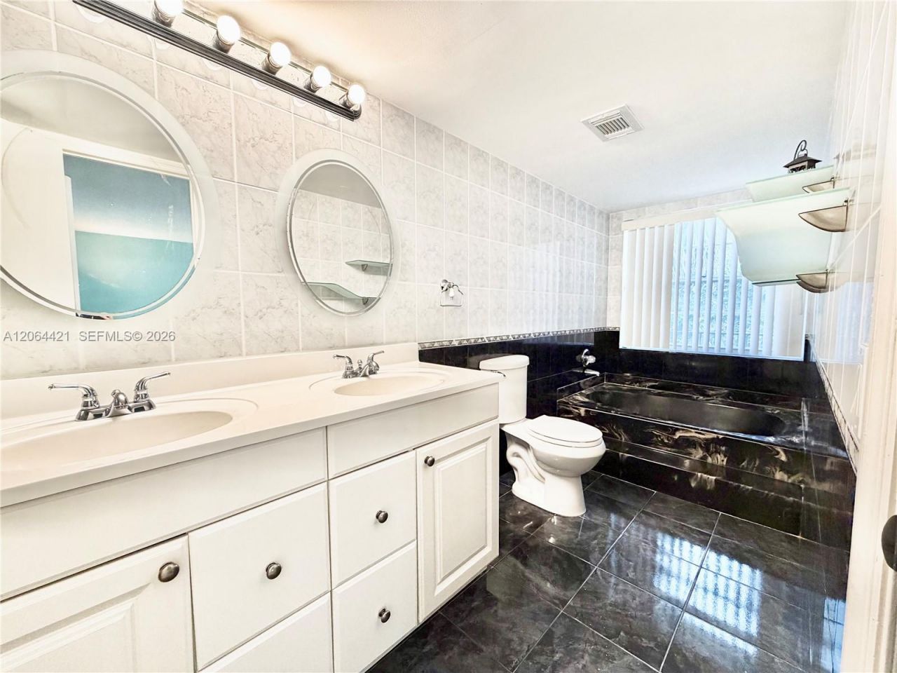 2203 NE 7th St , Unit 14, Hallandale Beach, FL 33009 Photo