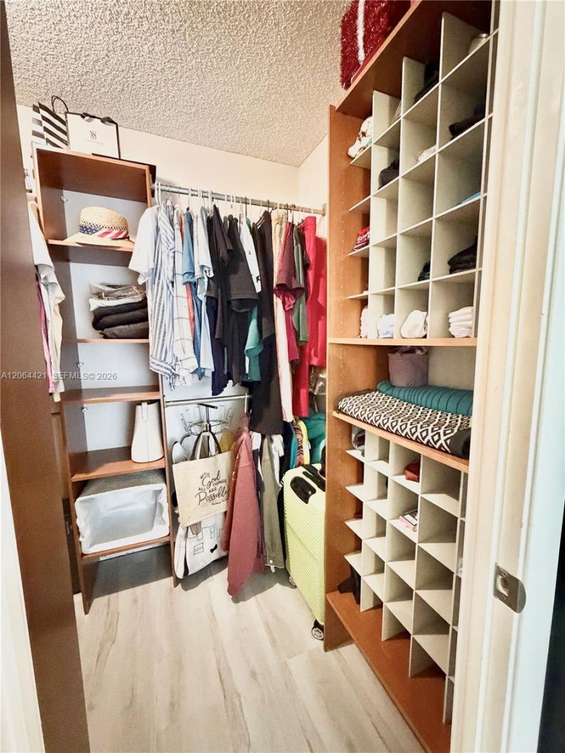 2203 NE 7th St , Unit 14, Hallandale Beach, FL 33009 Photo