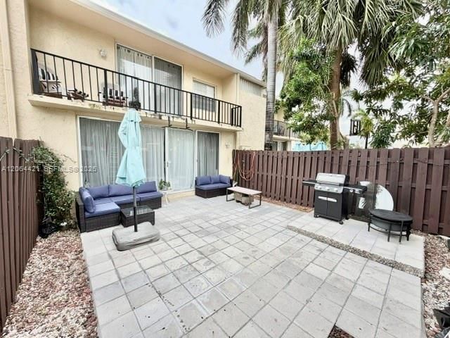 2203 NE 7th St , Unit 14, Hallandale Beach, FL 33009 Photo