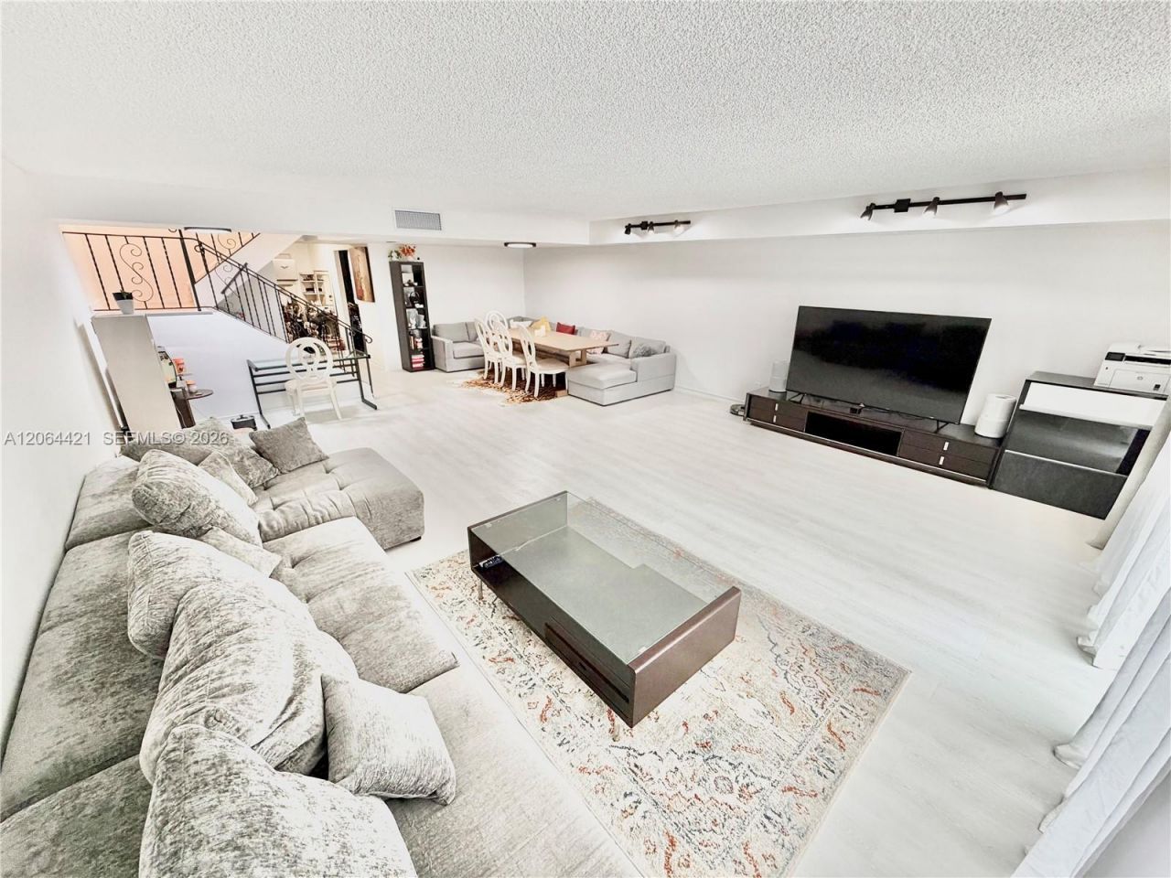 2203 NE 7th St , Unit 14, Hallandale Beach, FL 33009 Photo
