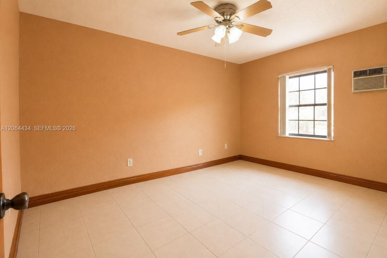 5170 NW 2nd St, Miami, FL 33126 Photo