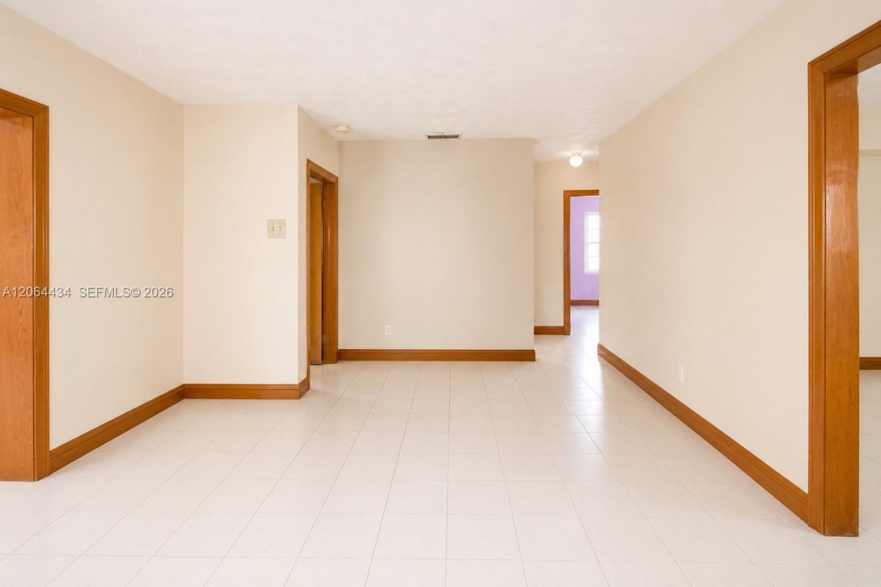 5170 NW 2nd St, Miami, FL 33126 Photo