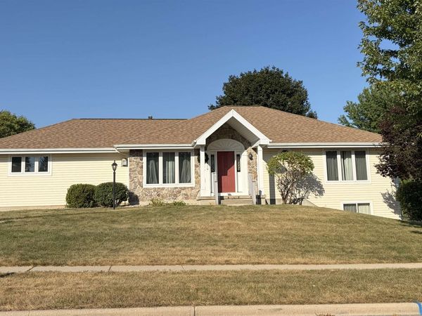 5410 Sandhill Drive, Middleton, WI 53562