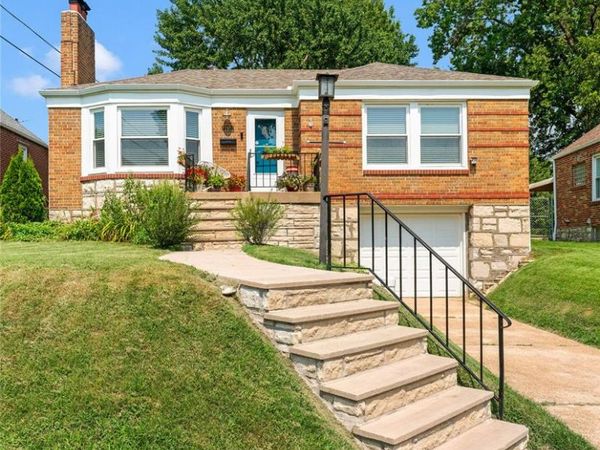 9118 Lucia Drive , Affton, MO 63123