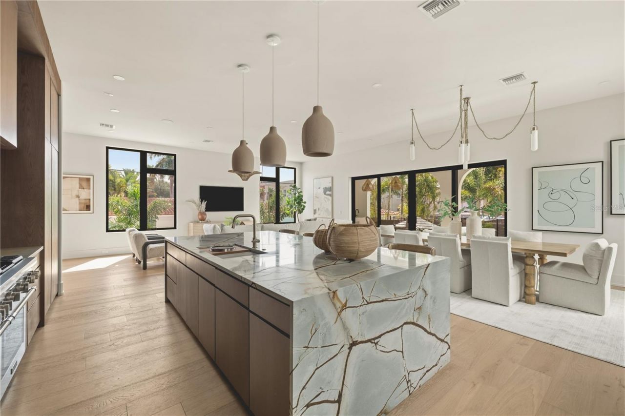 130 Adriatic Avenue, Tampa, FL 33606 Photo