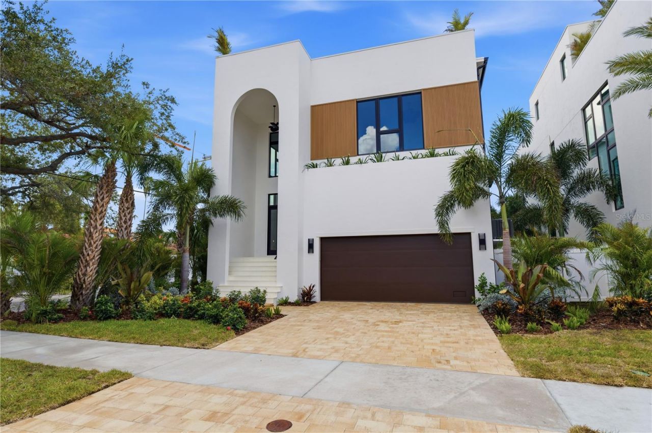 130 Adriatic Avenue, Tampa, FL 33606 Photo