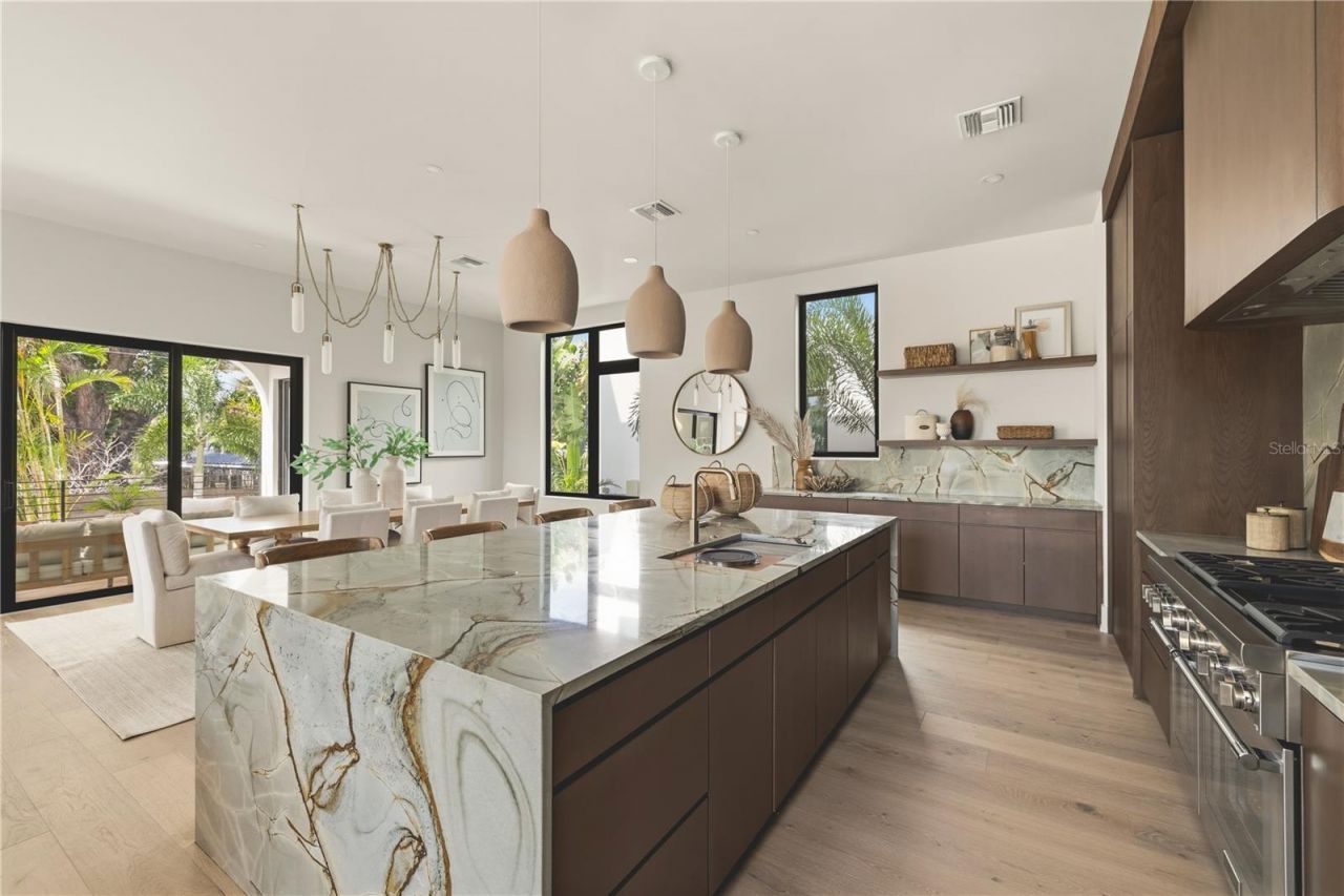 130 Adriatic Avenue, Tampa, FL 33606 Photo