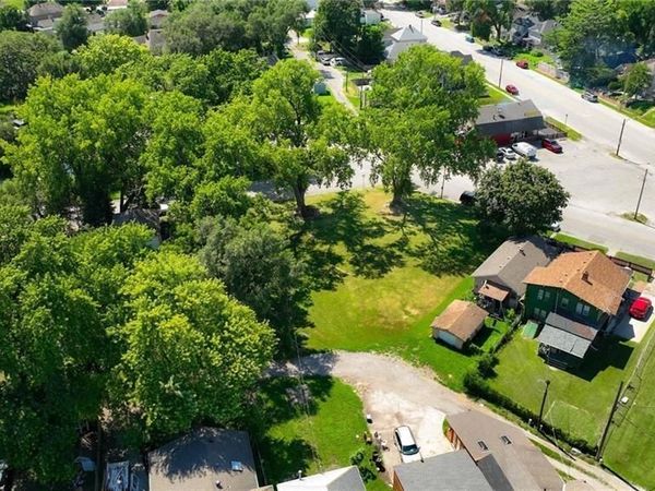 619 S 9th Street, Kansas City, KS 66105