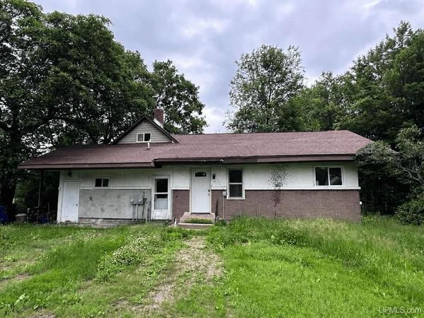 W7840 NORTH STREET, Pembine, WI 54156