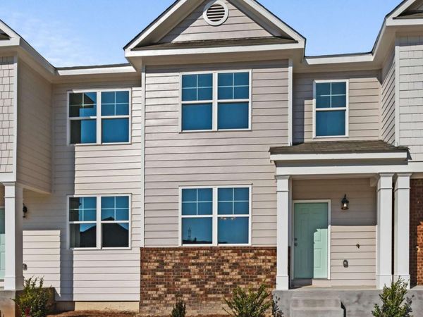 2840 Laurel Ridge Circle, East Point, GA 30344