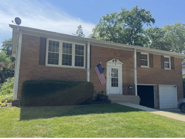 1305 E Sanborn Drive , Palatine, IL 60074