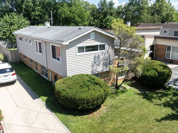 15539 Dobson Avenue , Dolton, IL 60419