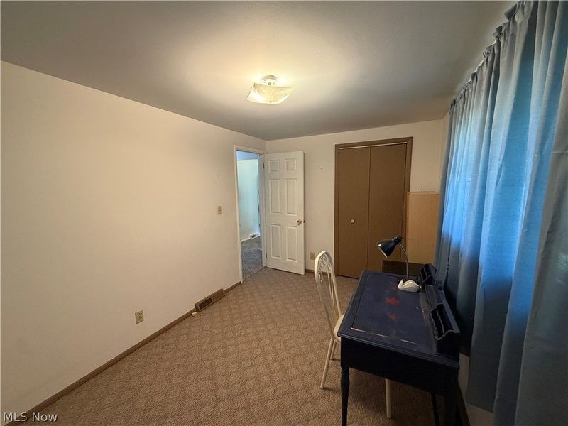 7846 Brookwood Street NE, Warren, OH 44484 Photo 9