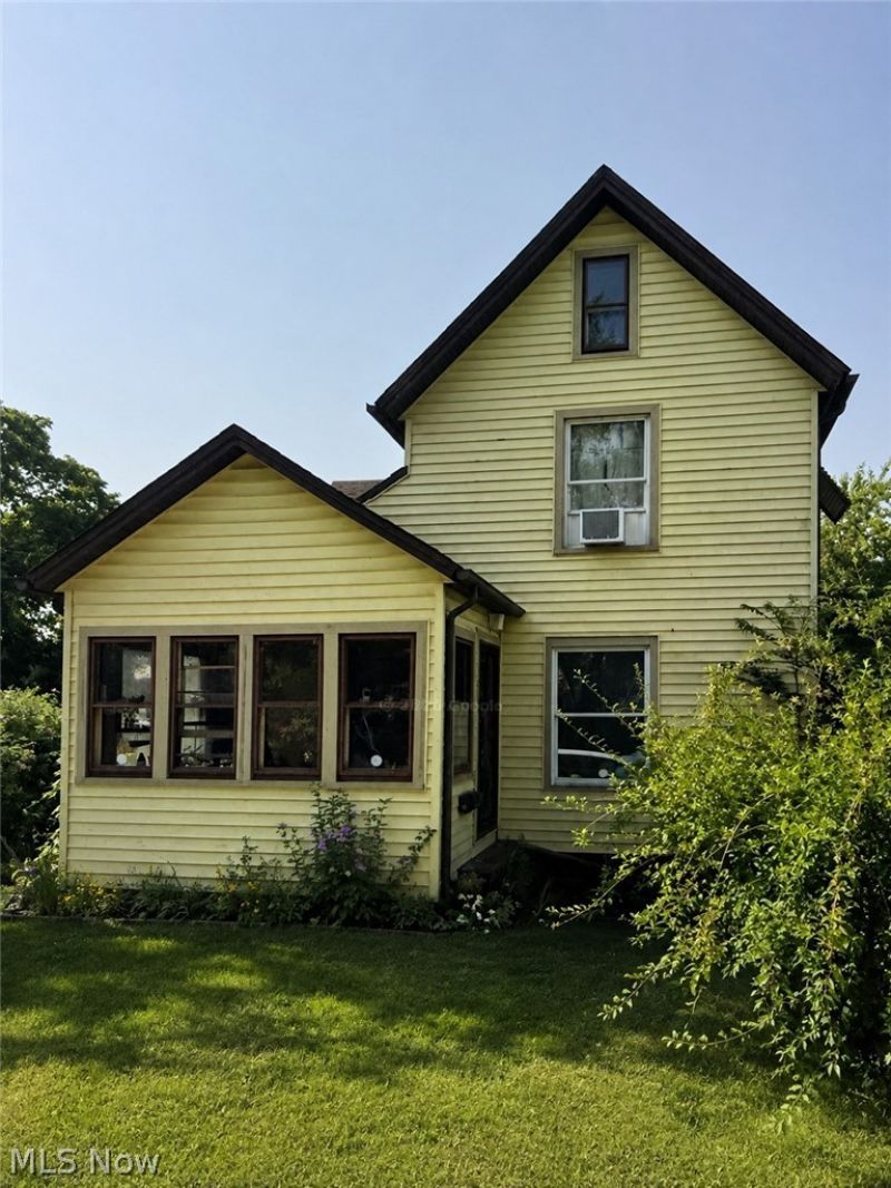 1906 Harvey Place Se, Canton, OH 44707 Main Photo