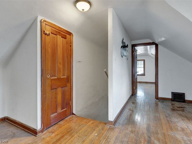 12201 Kensington Avenue , Cleveland, OH 44111 Photo 17