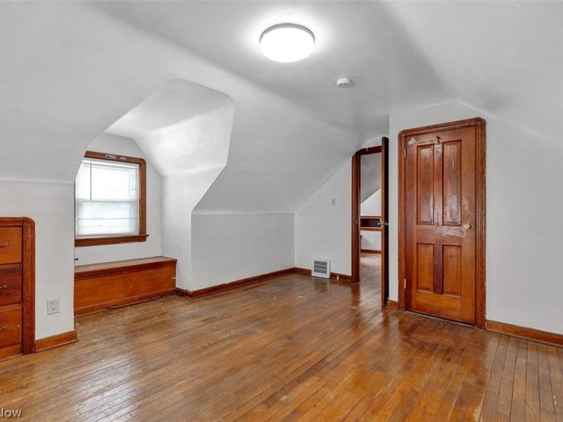 12201 Kensington Avenue , Cleveland, OH 44111 Photo 21