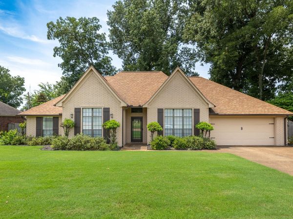 3615 SUMMERDALE DR DR, Bartlett, TN 38133