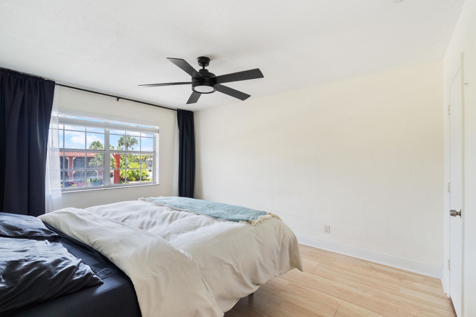 299 SW 7th Street, Unit 2060, Boca Raton, FL 33432 Photo