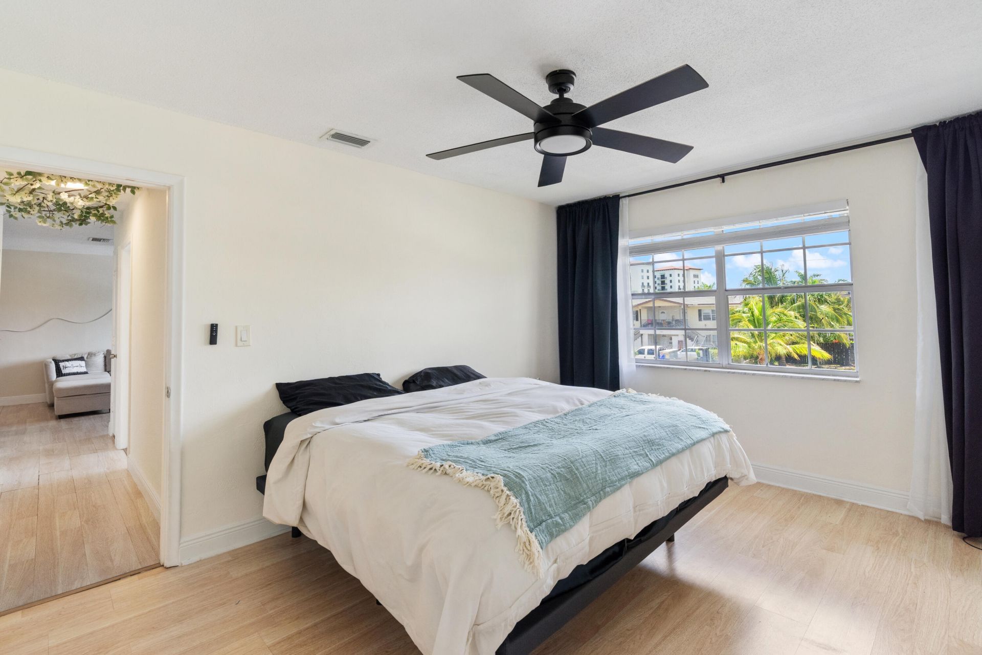 299 SW 7th Street, Unit 2060, Boca Raton, FL 33432 Photo