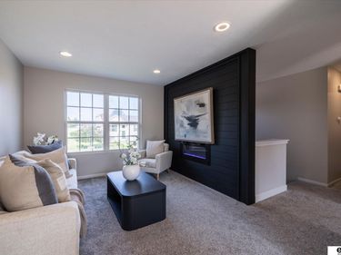 5363 S 194th Avenue, Omaha, NE 68135