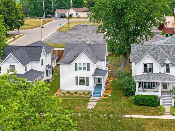 250 N Bridge Street, Markesan, WI 53946