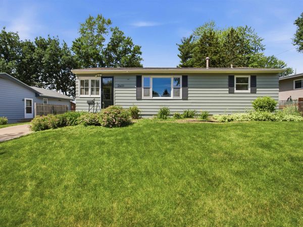 2601 S Van Eps Ave, Sioux Falls, SD 57105