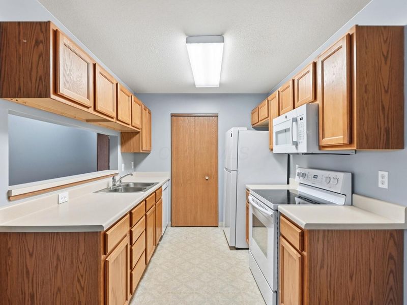 4359 Seahorse Lane, Groveport, OH 43125 Photo 17