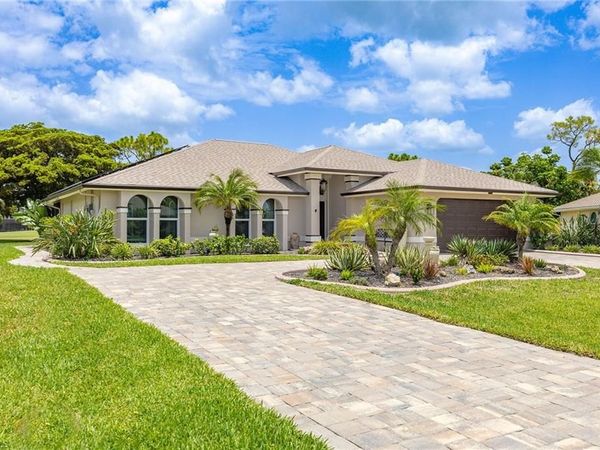 9962 Ortega LN, BONITA SPRINGS, FL 34135