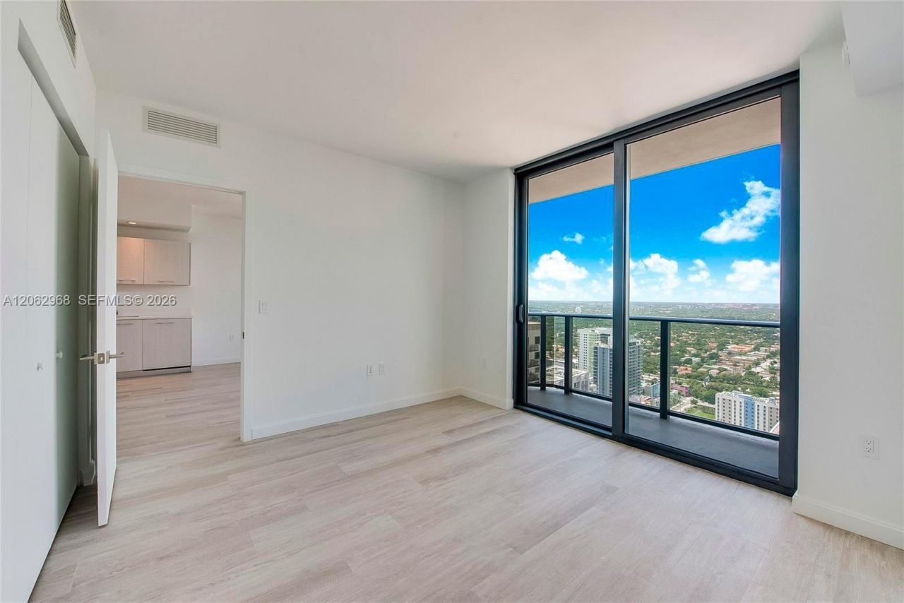 55 SW 9th St , Unit 3507, Miami, FL 33130 Photo