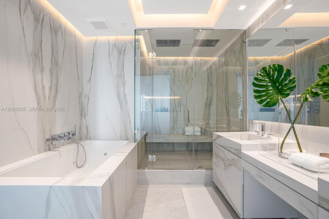 100 S Pointe Dr, Unit 1201/1202, Miami Beach, FL 33139 Photo