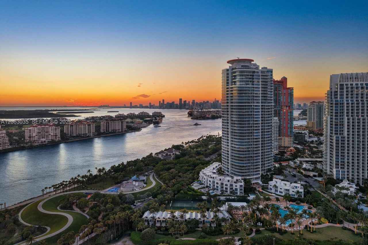 100 S Pointe Dr, Unit 1201/1202, Miami Beach, FL 33139 Photo