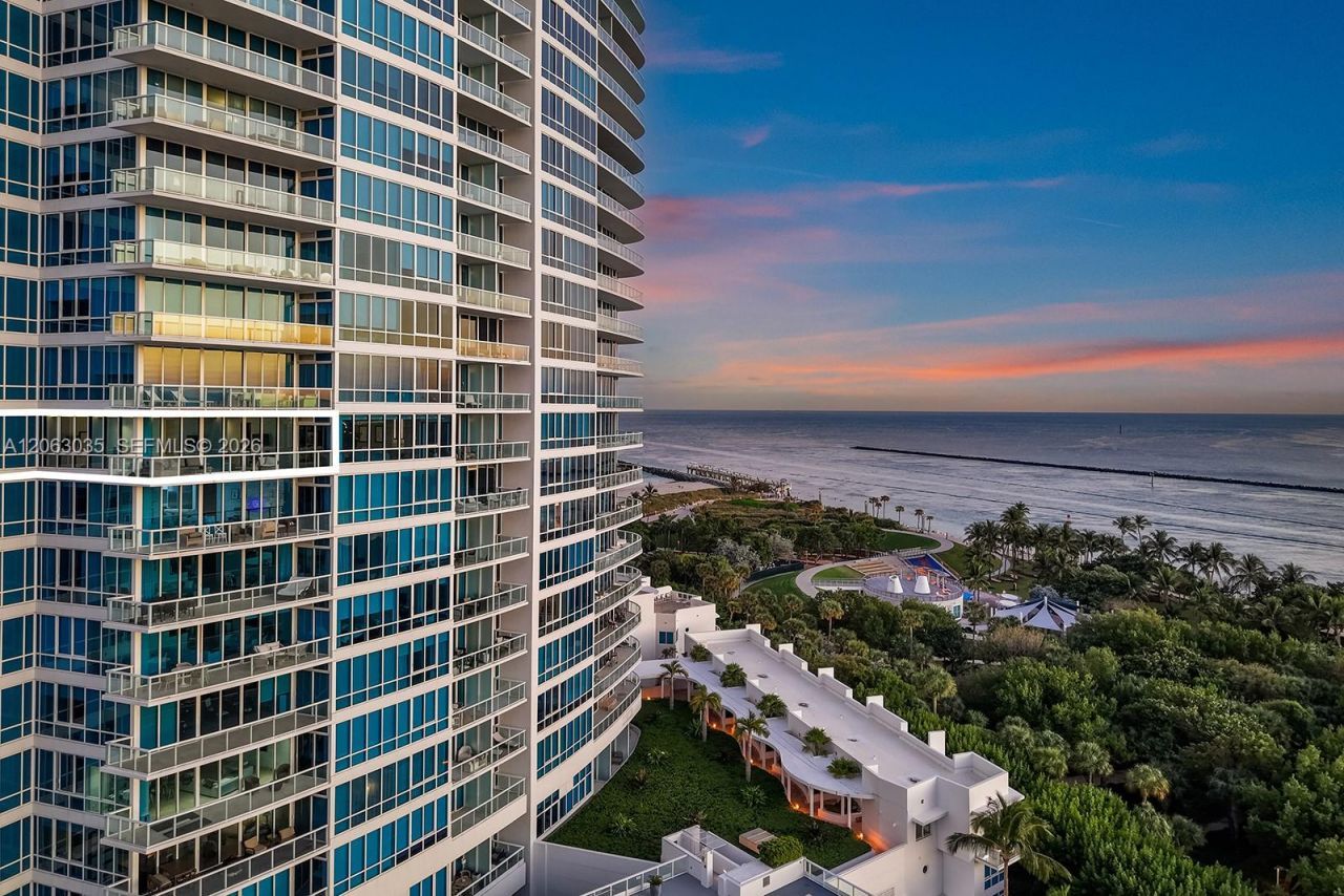 100 S Pointe Dr, Unit 1201/1202, Miami Beach, FL 33139 Photo