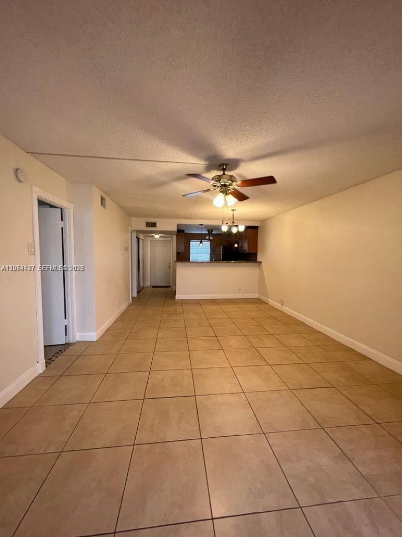 7305 NW 4th Pl , Unit 108, Margate, FL 33063 Photo
