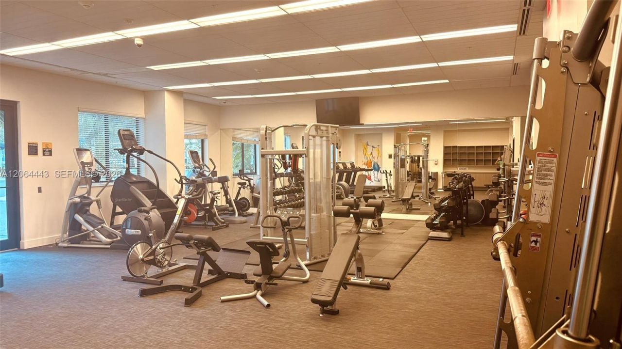 999 SW 1st Ave, Unit 1604, Miami, FL 33130 Photo