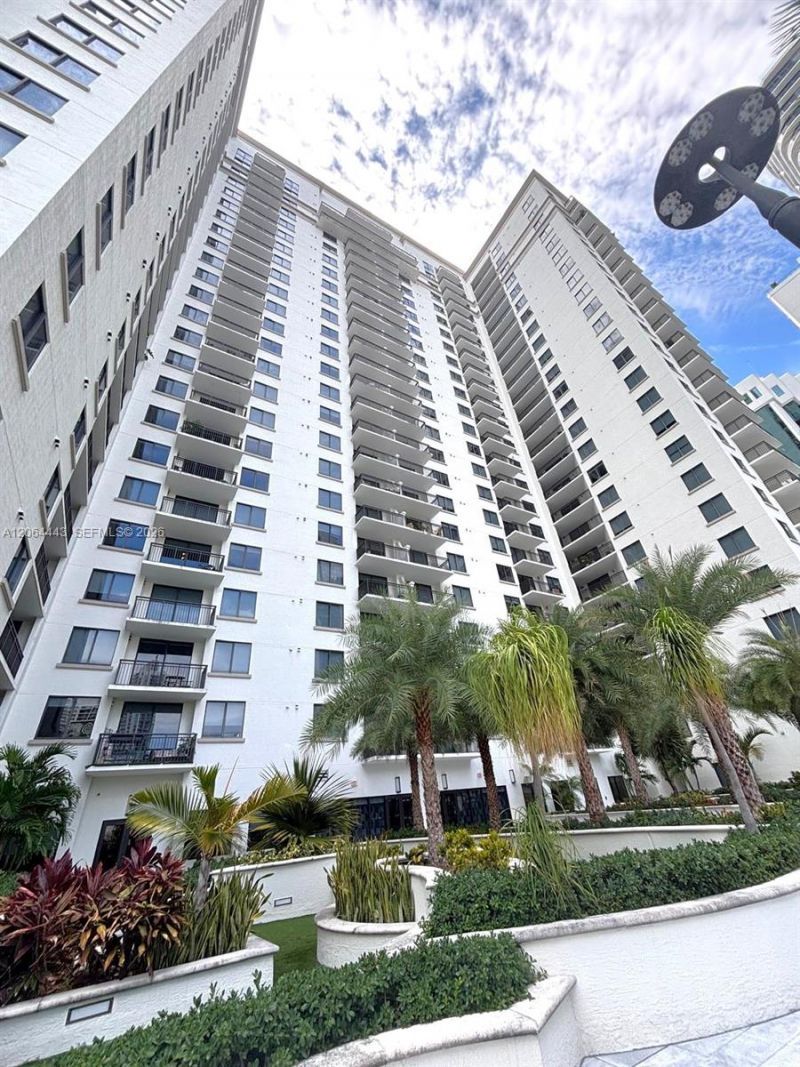 999 SW 1st Ave, Unit 1604, Miami, FL 33130 Photo