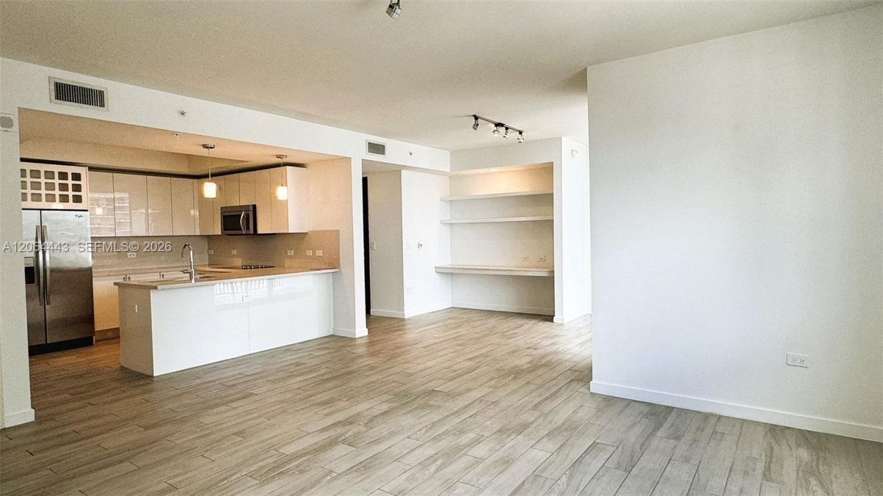 999 SW 1st Ave, Unit 1604, Miami, FL 33130 Photo