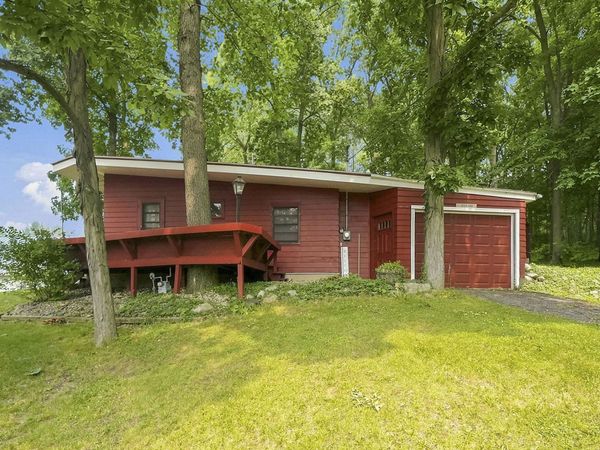 35 Lane 200D Lake James Lane, Angola, IN 46703
