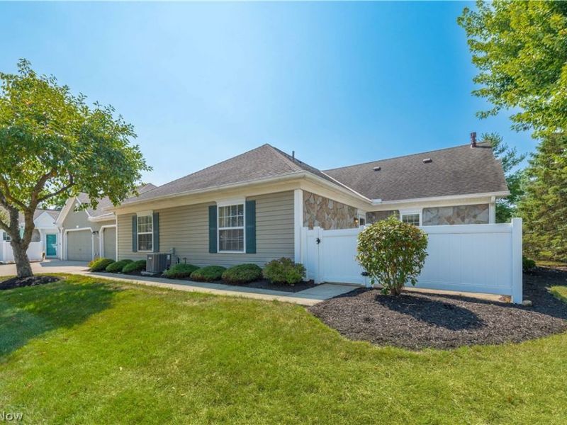 8222 Cyrus Lane , Northfield, OH 44067 Photo 8