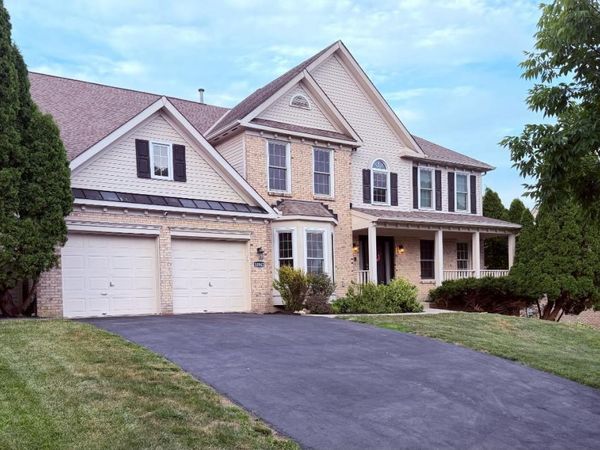 10942 Fallstone Drive, Springdale, OH 45246