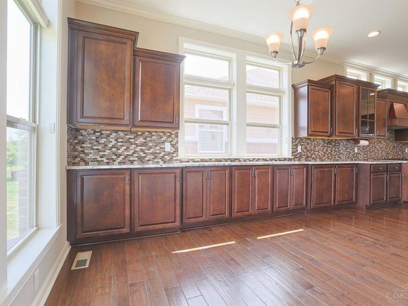 6493 Coach Light Circle, Liberty Township, OH 45011 Photo 18