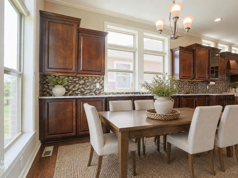6493 Coach Light Circle, Liberty Township, OH 45011 Photo 19