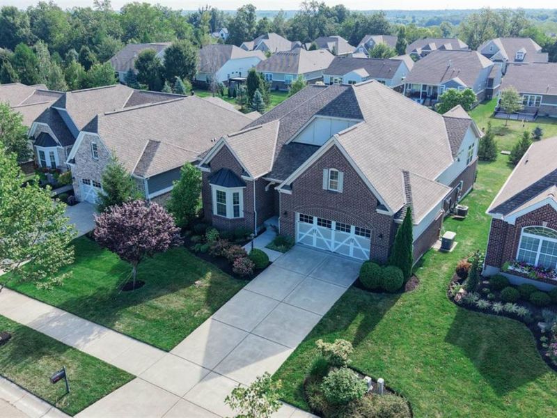 6493 Coach Light Circle, Liberty Township, OH 45011 Photo 2